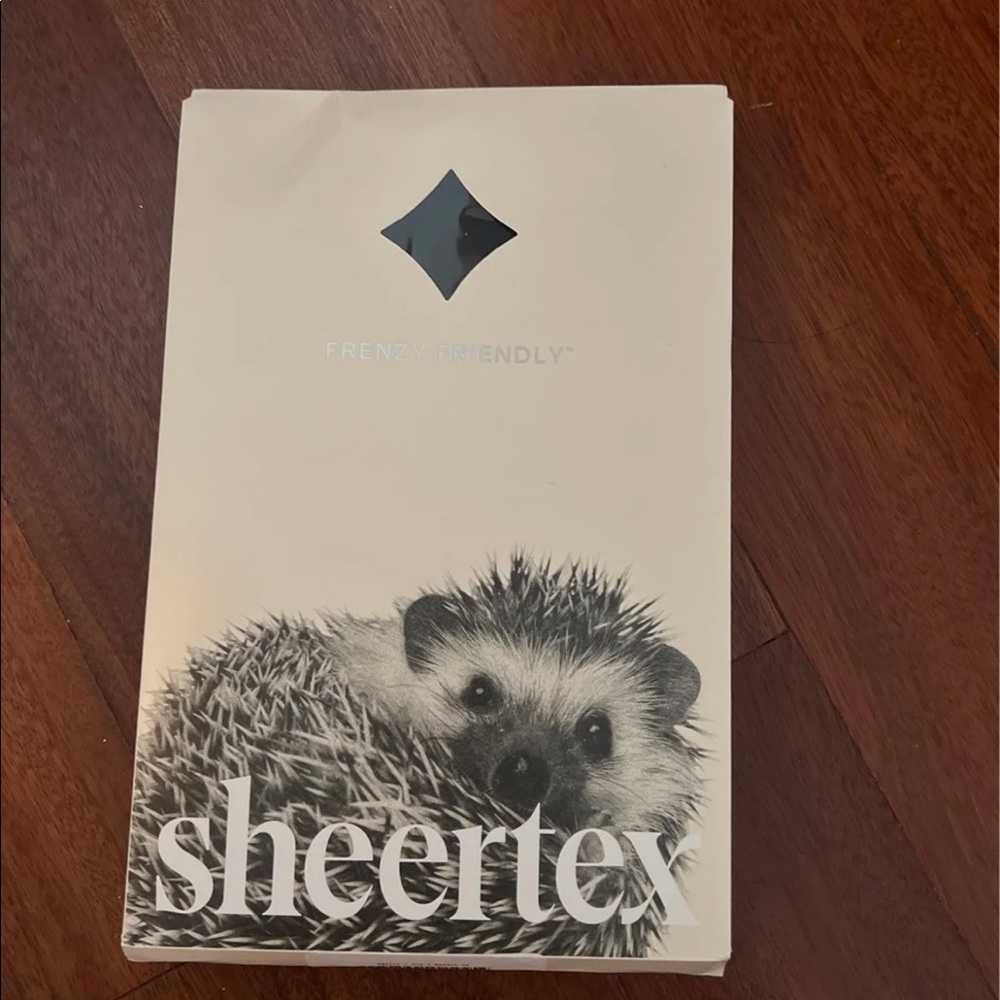NWT - Sheertex Classic Sheer Tights in black Size Small